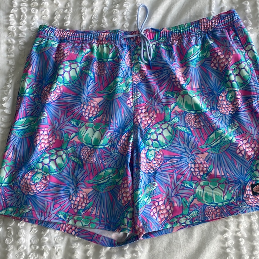 Vineyard Vines Swim Trunks XL